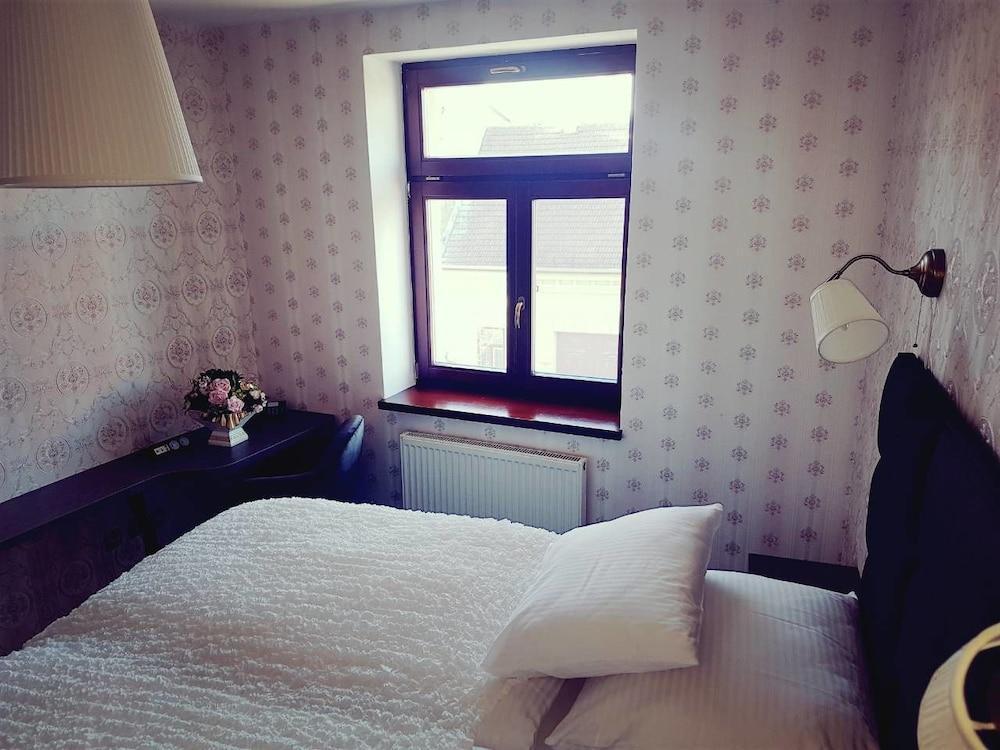 Maxplaza Hotel