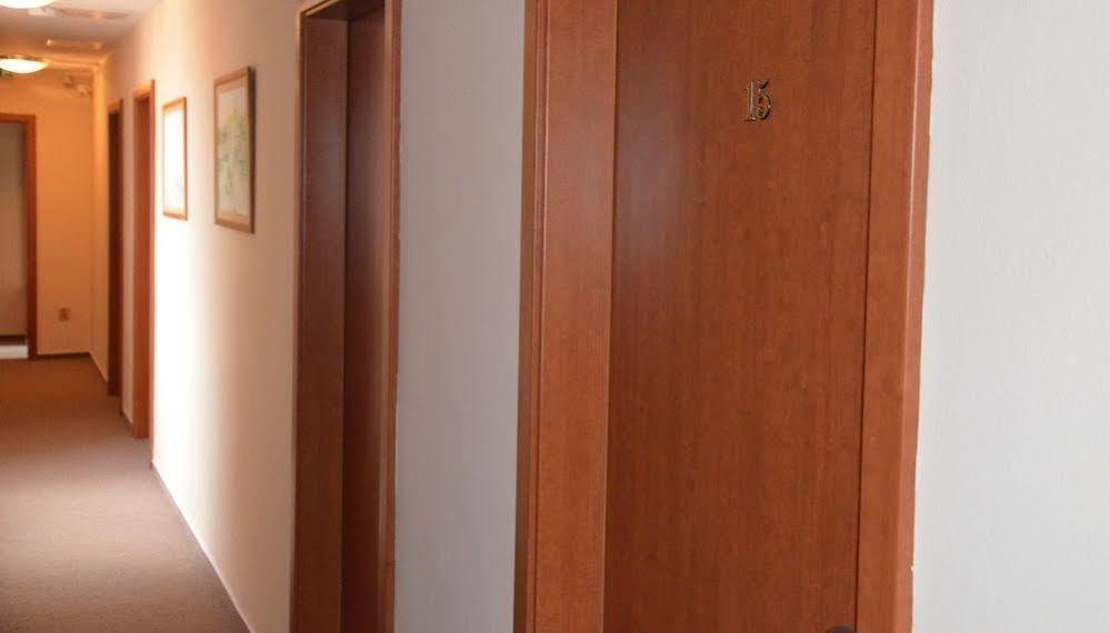 Maxplaza Szálloda