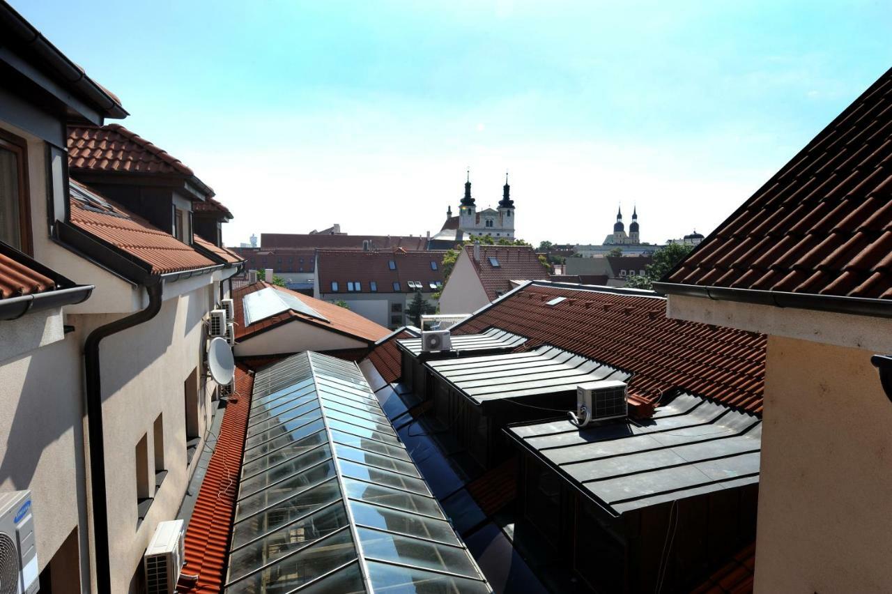 Maxplaza Szálloda 4*